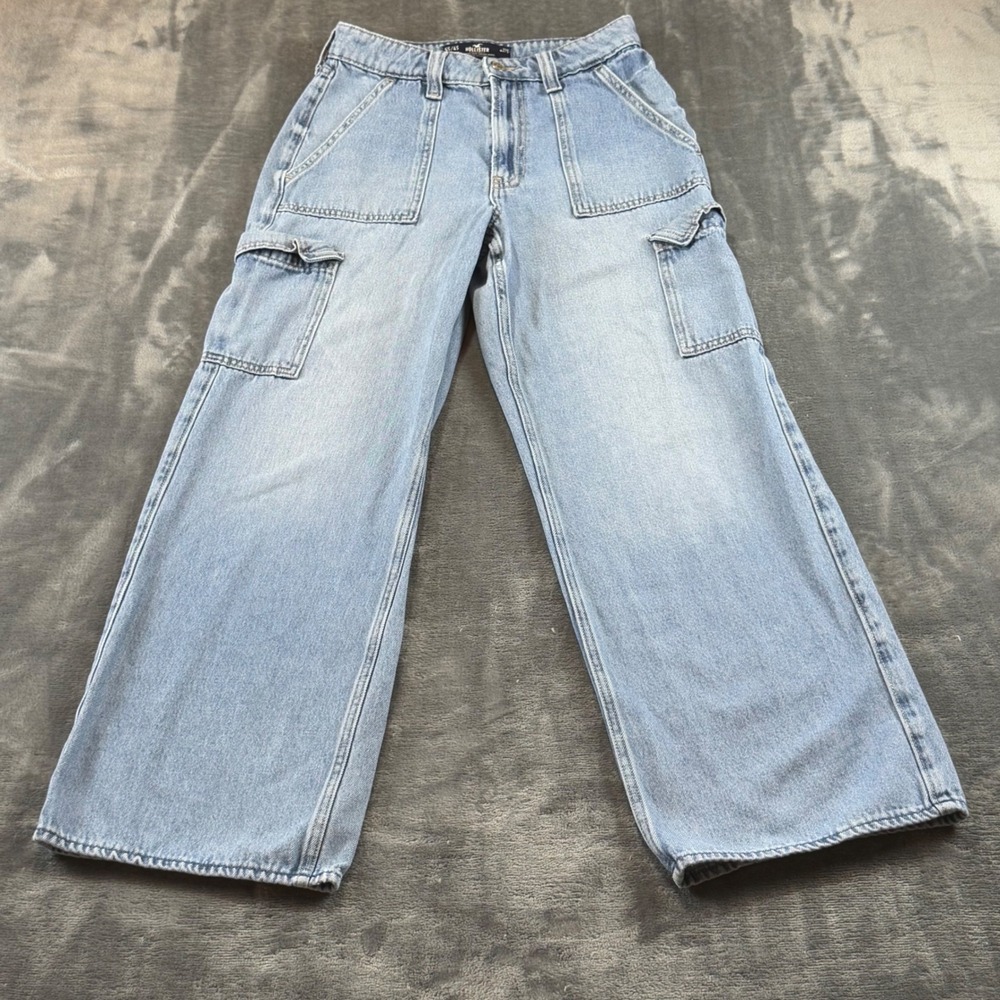 Hollister Ultra High-Rise Vintage Baggy Cargo Jeans Light Wash Blue W27S 5S/4S